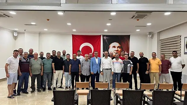 Beydağ Belediyespor'da bayrak değişimi