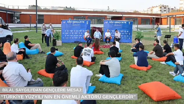 Bilal Saygılı'dan gençlere mesaj: 'Türkiye Yüzyılı'nın en önemli aktörü gençlerdir'
