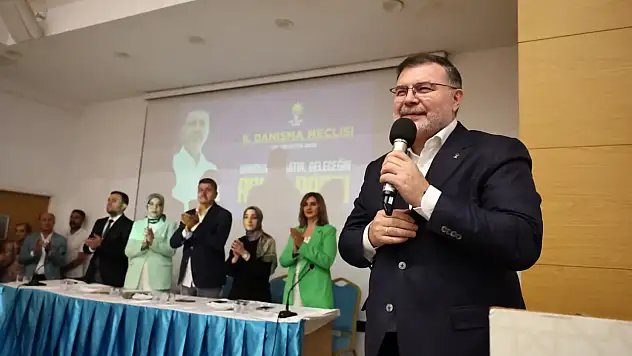 Bilal Saygılı'dan İzmir Büyükşehir Belediyesi'ne sert eleştiri: '25 yıldır hizmet nerede?'