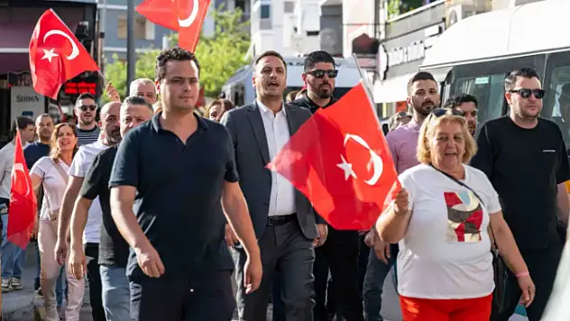 Bornova'da CHP'den toplu ayrılık