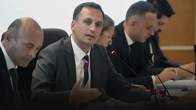 Bornova Meclisi'nde dikkat çeken açıklama: İZBAŞ 18 milyon lira kâr etti
