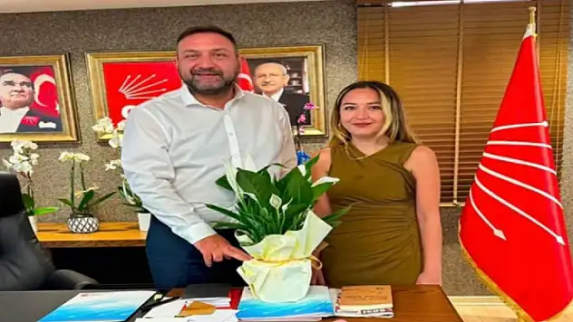 CHP'li gençlik kolları başkanından dikkat çeken çıkış: 'Partimin her daim yanındayım'