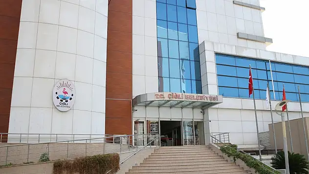 Çiğli'de yaz okulları kapılarını açtı