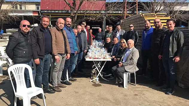 CUMHUR İTTİFAKI SANAYİ ESNAFIYLA KAHVALTIDA BULUŞTU
