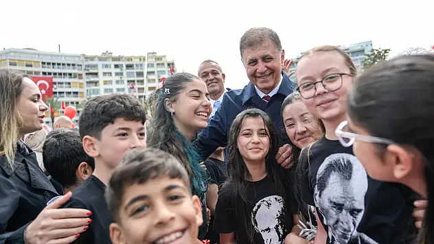 Cumhuriyet Meydanı çocukların sesine teslim