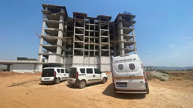 Dengesini Kaybetti 8'inci Kattan Düştü