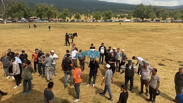 Denizli Kızılca Rahvan Yarışları'na yağmur engeli
