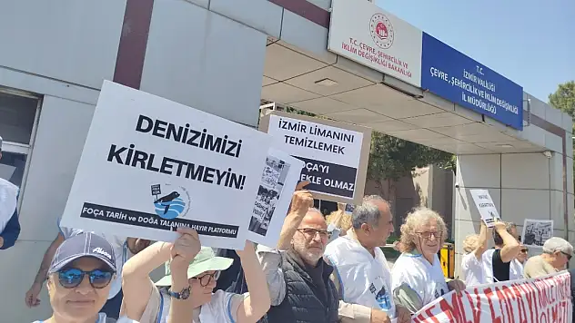 Dip çamuru krizi büyüyor: Foça ve Karaburun için binlerce imza Bakanlığa sunuldu