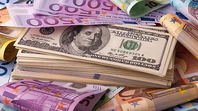 Döviz haftaya yükselişle başladı