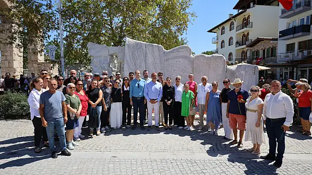 Efes Selçuk, büyük Taarruz'un 103. yılında 'O An'a tanıklık etti