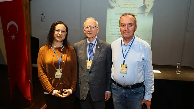 Efes Selçuk'ta Felsefe günleri devam ediyor: Demokrasi ve adalet felsefenin merceğinde