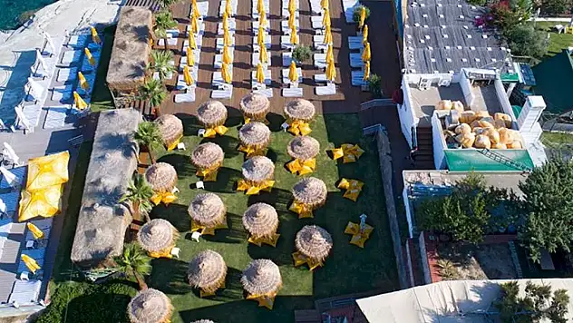 Ege'nin Büyüleyici Koyunda Yaz: Ayı Balığı Beach