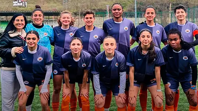 Ege'nin Tek Kadın Futbol Süper Lig Temsilcisi HİTABSPOR, ligden çekiliyor