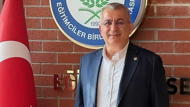 Eğitim-Bir-Sen İzmir 1 No'lu Şube'de Ali Kaya yeniden aday