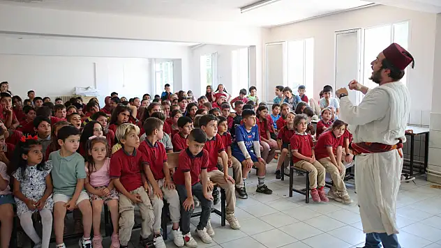 Eskioba ve Yeniçiftlik'te tiyatro etkinliği