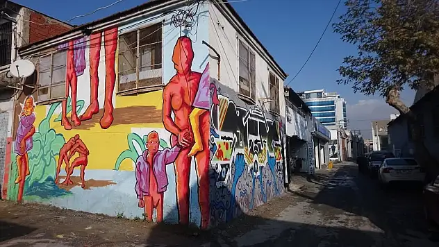 Fabrikadan galeriye: Umurbey sokaklarında sanatın dönüşümü