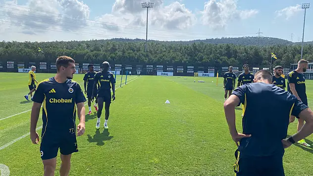 Fenerbahçe, Feyenoord maçı hazırlıklarını tamamladı