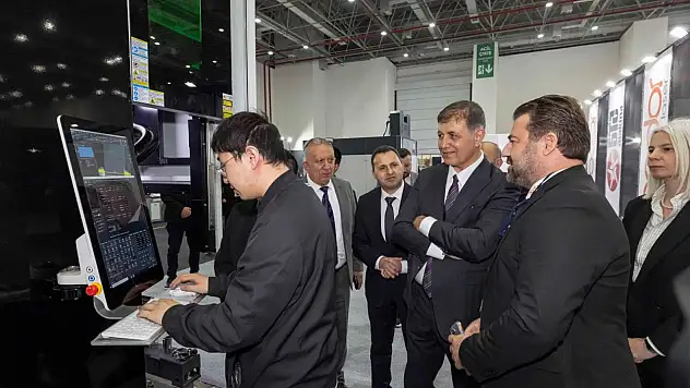 Fuar İzmir'de eş zamanlı üç fuar: Optik, Mobilya ve Endüstri Sektörleri buluştu