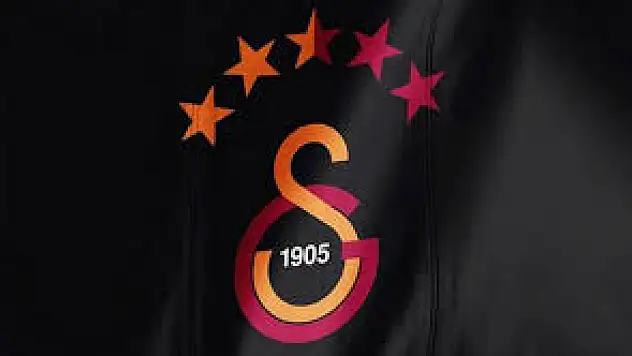 Galatasaray'da ayrılık rüzgarı: 3 futbolcu takımdan ayrılıyor!