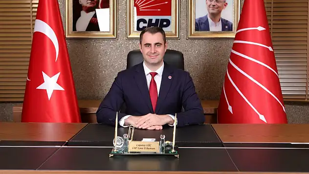 Görevden alınan CHP İzmir İl Başkanı Çağatay Güç ilçe başkanlarını topluyor