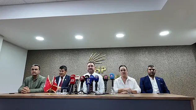 Gümrükçü'den CHP'den ayrılanlara tepki daha kaç Menderes daha kaç Foça olacak