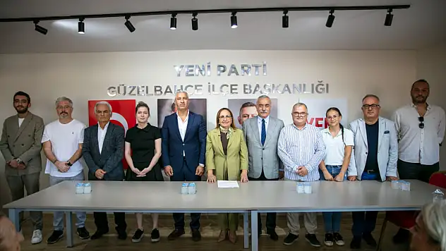 Güzelbahçe'de CHP'den Yeni Parti'ye toplu geçiş