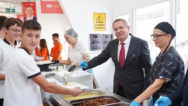 Her gün 1700 öğrenci uygun fiyatlı yemeklerle buluşuyor