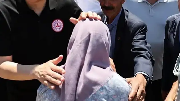 İçişleri Bakanı Yerlikaya ve Vekil Kaya, Suçıktı Köyü'nde vatandaşlarla buluştu