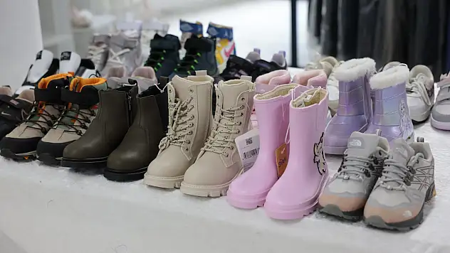 İhtiyaç sahipleri için monttan bota, kışlık ürünler raflarda yerini aldı