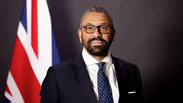 İngiltere'de Muhafazakâr Parti gölge kabinede değişikliğe gitti