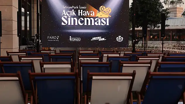 İstinyePark İzmir'de açık hava sineması sezonu La La Land ile açıldı