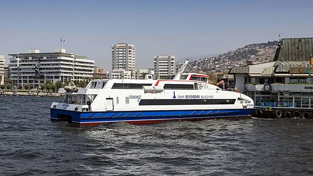 İZDENİZ, Ege Adaları'na yaz seferlerini sürdürüyor