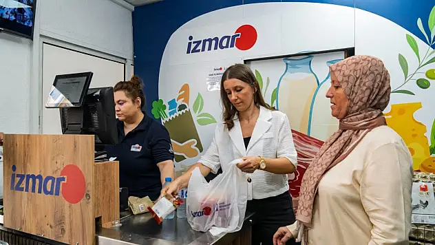 İZMAR büyüyor: Ucuz ve güvenli alışverişin adresi oldu
