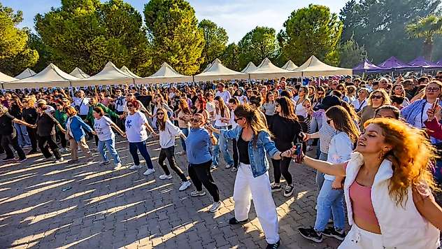 İzmir BAL-GÖÇ'ün 13. Geleneksel Balkan Şenliği'nde birlik mesajı