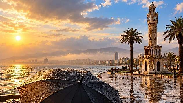 İzmir'de bugün şemsiyeler açılacak mı? Meteoroloji yanıtladı
