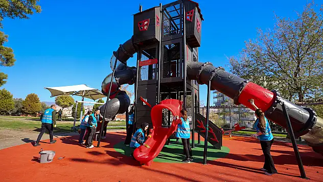 İzmir'de gönüllülerden örnek çevre duyarlılığı