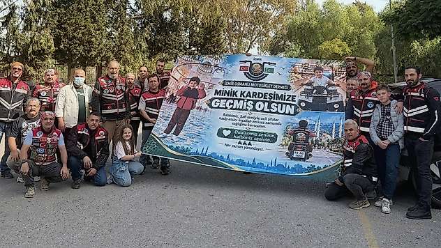 İzmir'de lösemi hastası Ali Tahir'e motosikletçilerden moral desteği