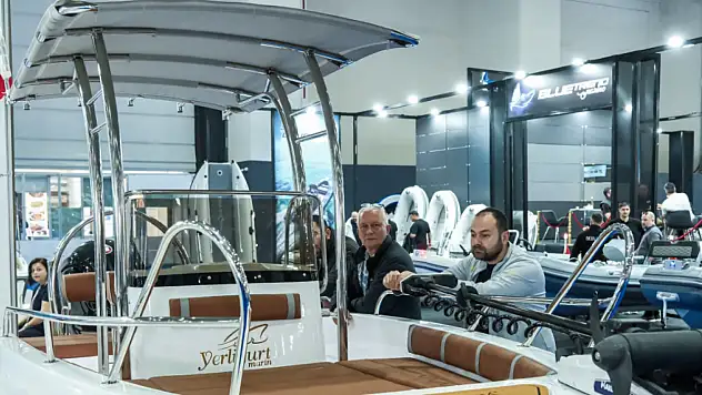 İzmir'de tekne fuarına yoğun ilgi: MAST Boat Show üçüncü gününde ziyaretçi akınına uğradı