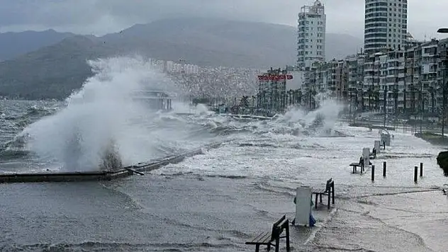 İzmir'e sarı kodlu uyarı! Fırtına geliyor