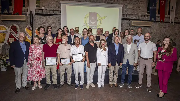 İzmir Gazeteciler Cemiyeti 79 Yaşında !