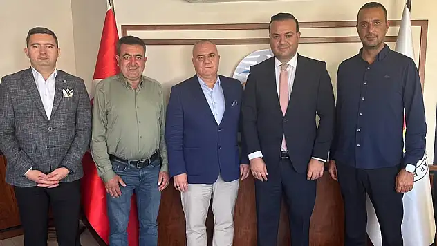 İzmir İl Ticaret Müdürü Ergünen, Ödemiş Ticaret Odası'nda Oda yönetimi ile buluştu