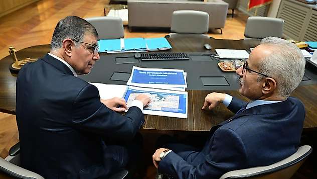 İzmir'in ikinci çevre yolu için kritik adım! Bakan Uraloğlu ekipleri kente gönderiyor