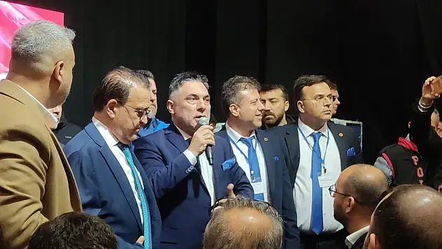 İzmir Kuyumcular Odası'nda Başkan Buyrukçu güven tazeledi!