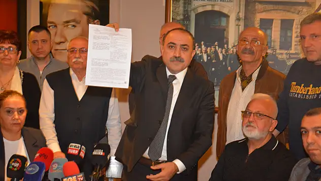 İzmir Lokantacılar Odası'nda seçim öncesi gerilim: Eski başkan hakkında icra ve suç duyurusu