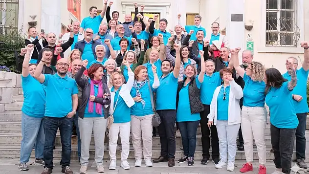 İzmir Tabip Odası seçimlerinde çağdaş hekimler kazandı