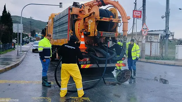 İZSU, İzmir'de olası yağışlara karşı alarmda