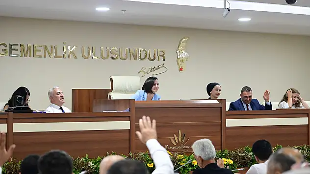 Karabağlar Belediyesi'nden eğitime güçlü destek