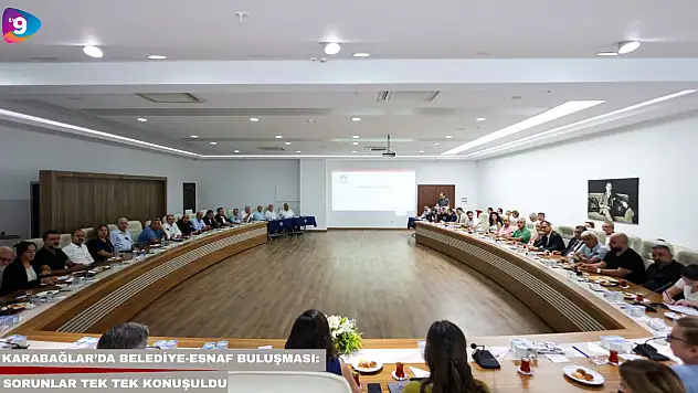 Karabağlar'da belediye-esnaf buluşması: Sorunlar tek tek konuşuldu