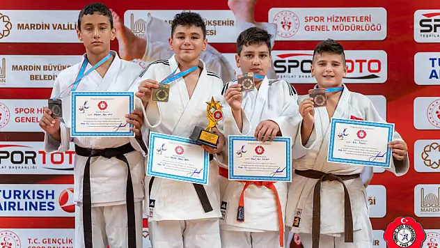 Karşıyakalı Judocular Türkiye Zirvesinde: 5 Milli Sporcu Çıktı