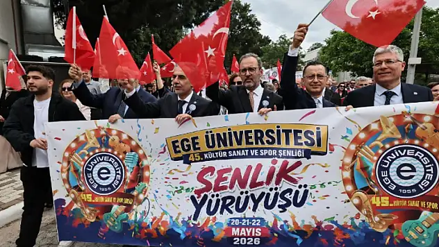 Kasapoğlu'ndan Ege Üniversitesi'nde gençlik ve vizyon mesajı
